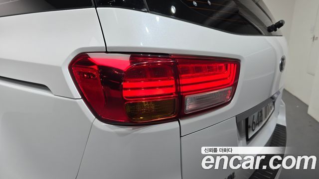 Kia Canival 2017 — photo 9