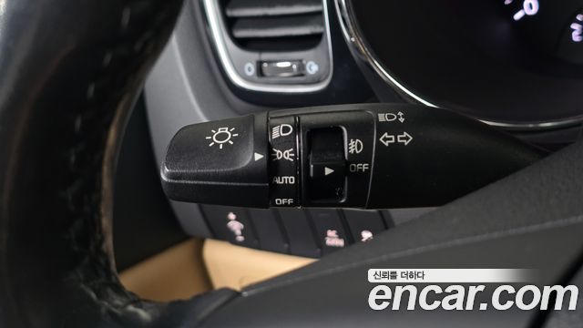 Kia Canival 2017 — photo 29