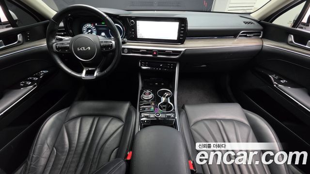 Kia K5 2023 — photo 10