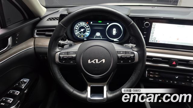 Kia K5 2023 — photo 18