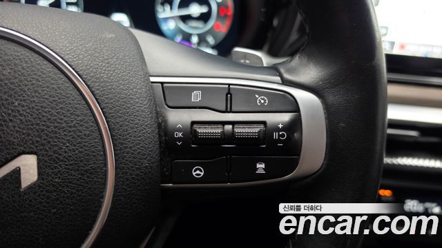 Kia K5 2023 — photo 23