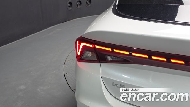 Kia K5 2023 — photo 9
