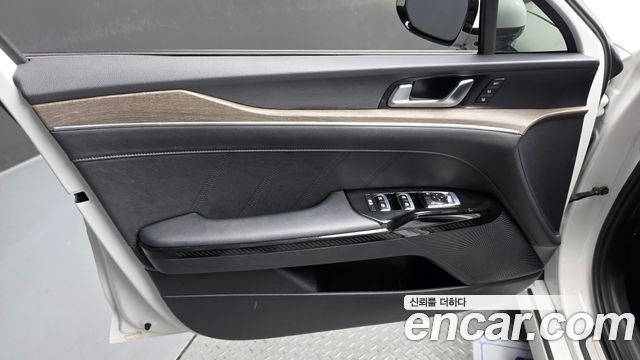 Kia K5 2023 — photo 14