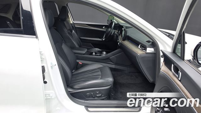 Kia K5 2023 — photo 16