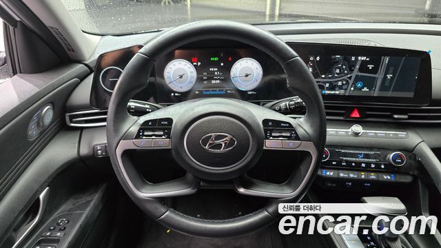 Hyundai AVANTE 2021 — photo 13