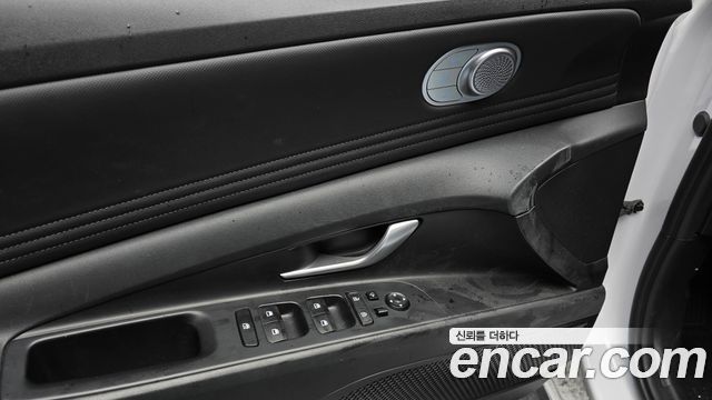 Hyundai AVANTE 2021 — photo 18