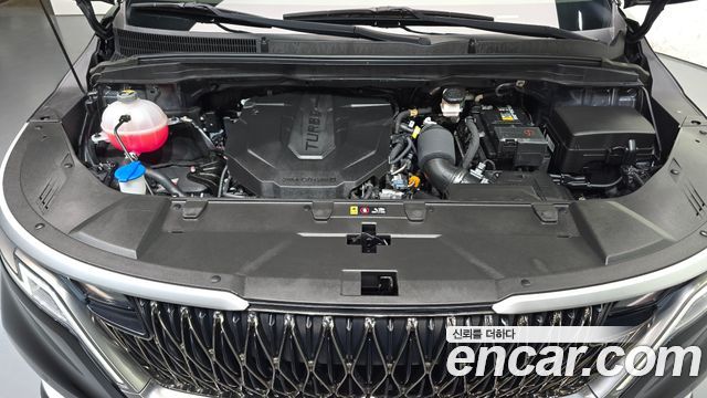 Kia Canival 2023 — photo 6