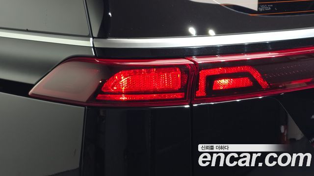 Kia Canival 2023 — photo 9