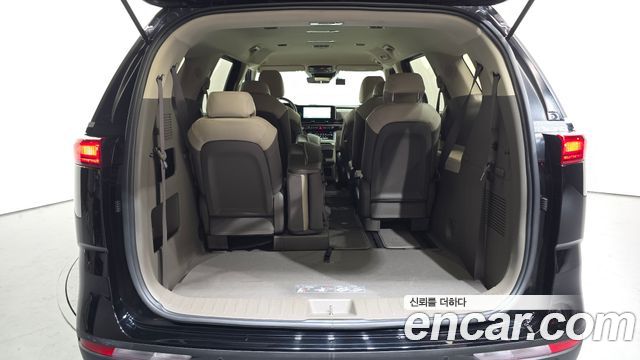 Kia Canival 2023 — photo 27