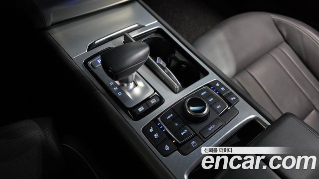 Genesis G80 2019 — photo 12