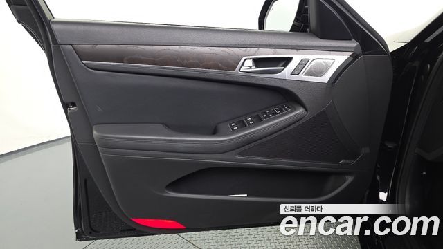 Genesis G80 2019 — photo 14