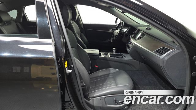 Genesis G80 2019 — photo 16