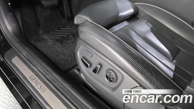 Genesis G80 2019 — photo 31