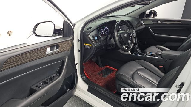 Hyundai Sonata 2015 — photo 13