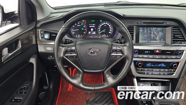 Hyundai Sonata 2015 — photo 18
