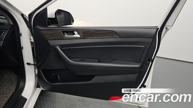 Hyundai Sonata 2015 — photo 14