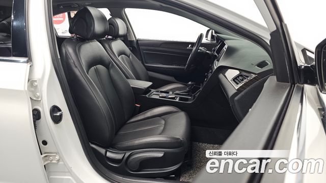 Hyundai Sonata 2015 — photo 16