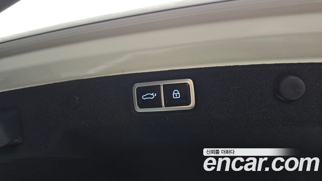 Hyundai Grandeur 2023 — photo 24