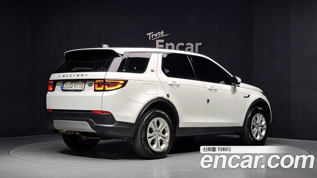 Land Rover Discovery Sport 2020 — photo 2