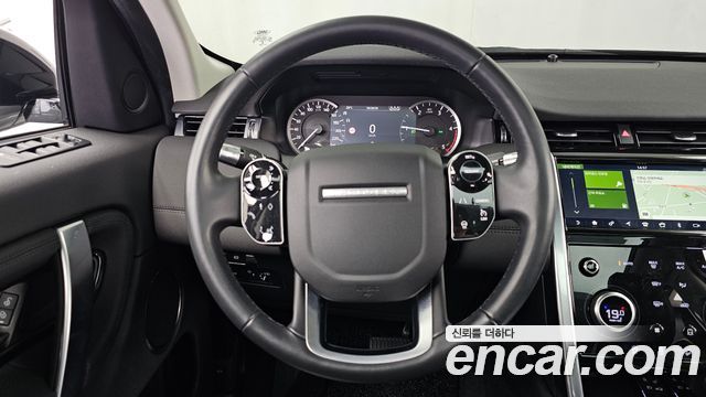 Land Rover Discovery Sport 2020 — photo 19