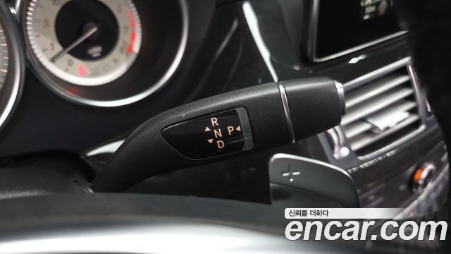 Mercedes-Benz CLS-Class 2015 — photo 9
