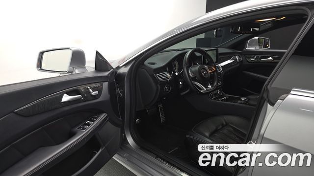 Mercedes-Benz CLS-Class 2015 — photo 10