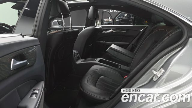 Mercedes-Benz CLS-Class 2015 — photo 11