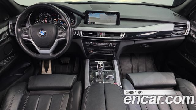 BMW X5 2018 — photo 10