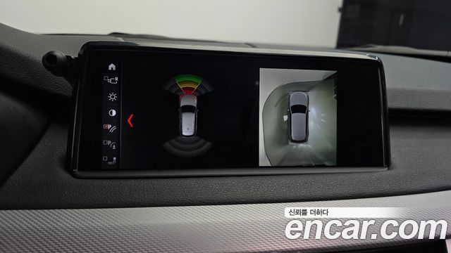 BMW X5 2018 — photo 22