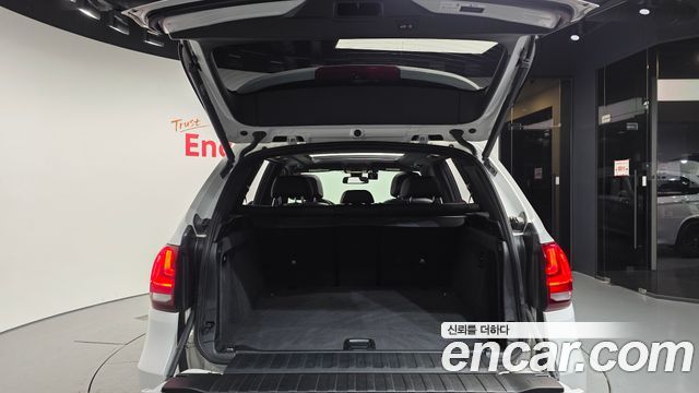 BMW X5 2018 — photo 26
