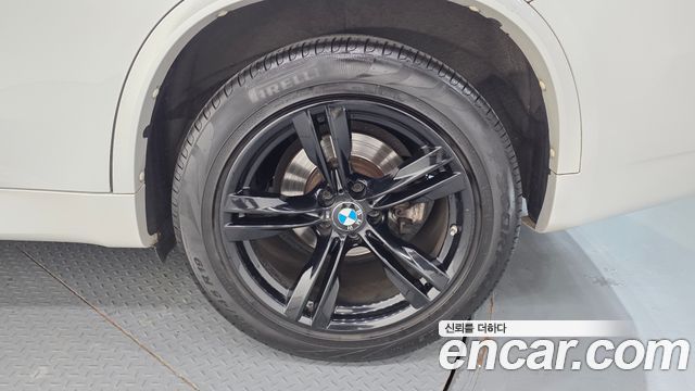 BMW X5 2018 — photo 7