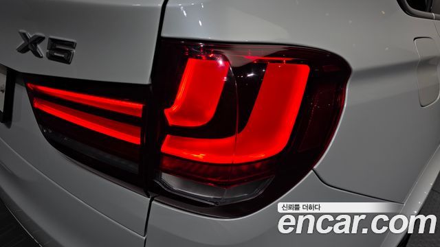 BMW X5 2018 — photo 9