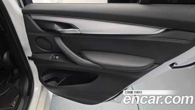 BMW X5 2018 — photo 15