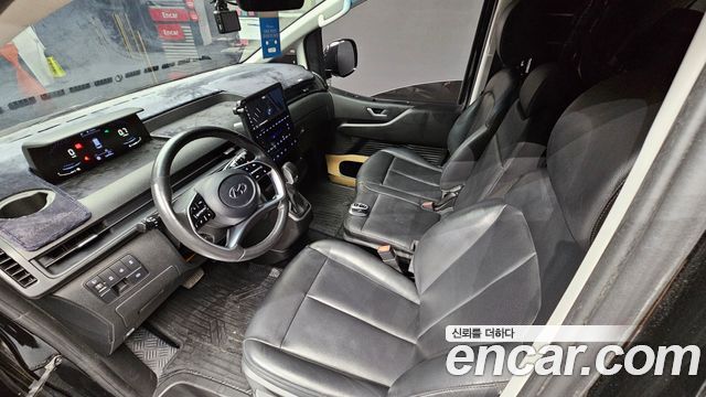 Hyundai Staria 2023 — photo 10