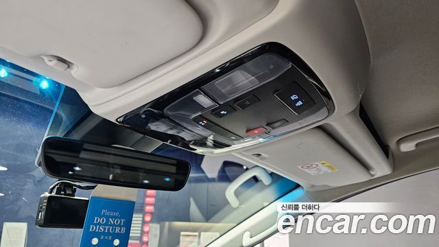 Hyundai Staria 2023 — photo 24