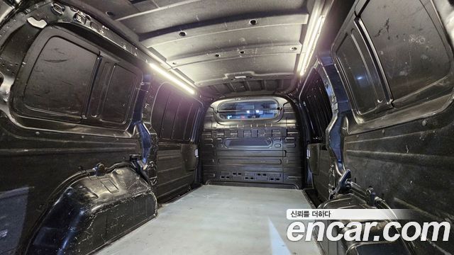 Hyundai Staria 2023 — photo 34