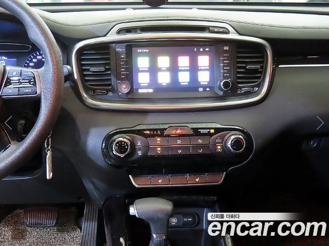 Kia Sorento 2019 — photo 11
