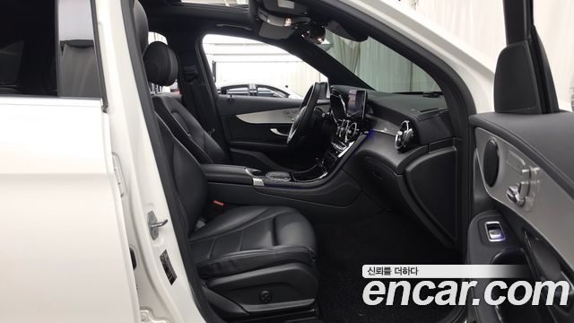 Mercedes-Benz GLC-Class 2021 — photo 17
