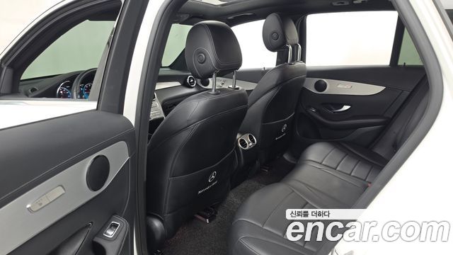 Mercedes-Benz GLC-Class 2021 — photo 16