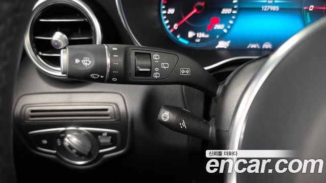 Mercedes-Benz GLC-Class 2021 — photo 27