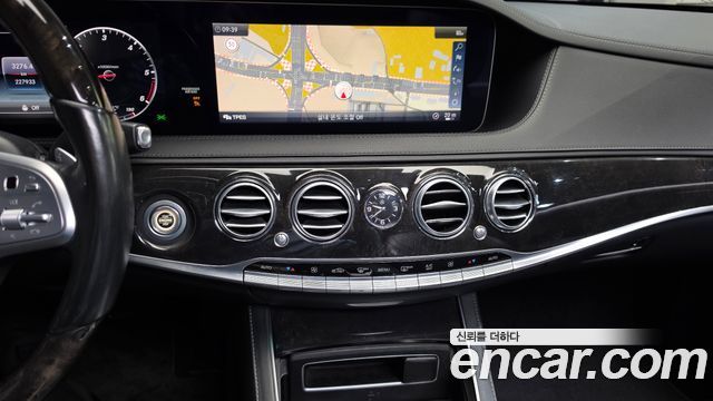 Mercedes-Benz S-Class 2018 — photo 19