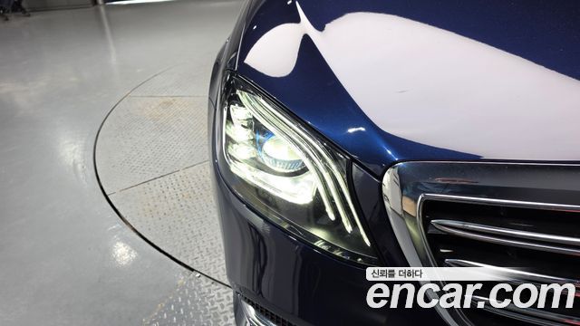 Mercedes-Benz S-Class 2018 — photo 8