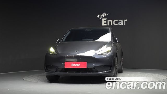 Tesla Model Y 2025 — photo 3