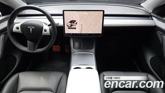 Tesla Model Y 2025 — photo 7