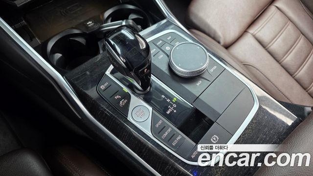 BMW 3-Series 2021 — photo 12