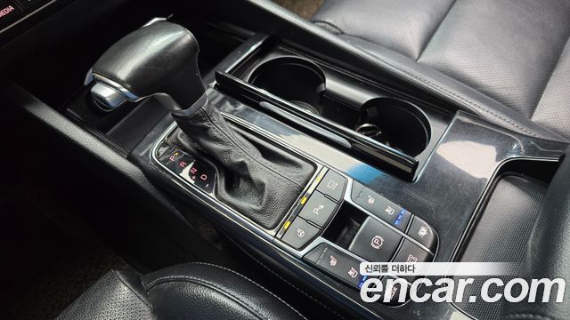 Kia K7 2018 — photo 9