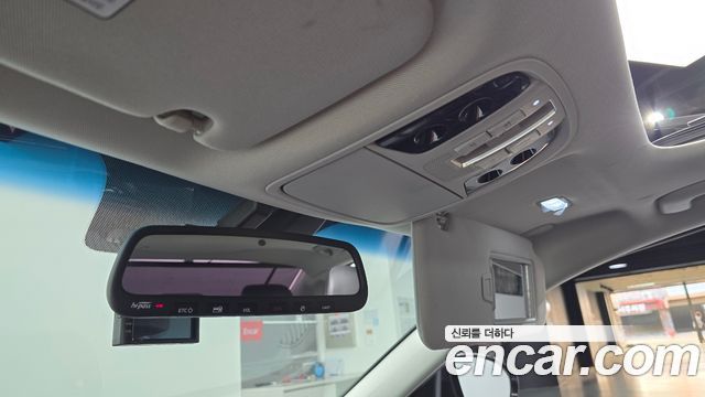 Kia K7 2018 — photo 17