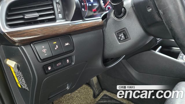 Kia K7 2018 — photo 18
