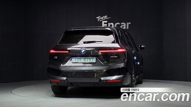 BMW iX 2023 — photo 4
