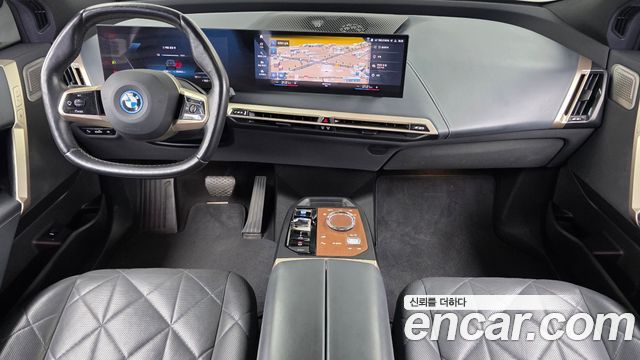 BMW iX 2023 — photo 10